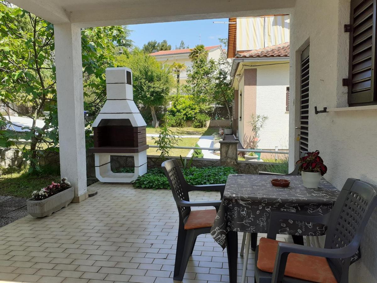 Apartment Simunec Малинска Экстерьер фото