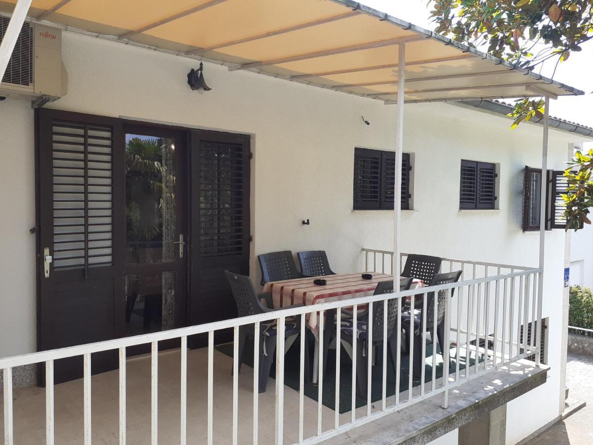 Apartment Simunec Малинска Экстерьер фото