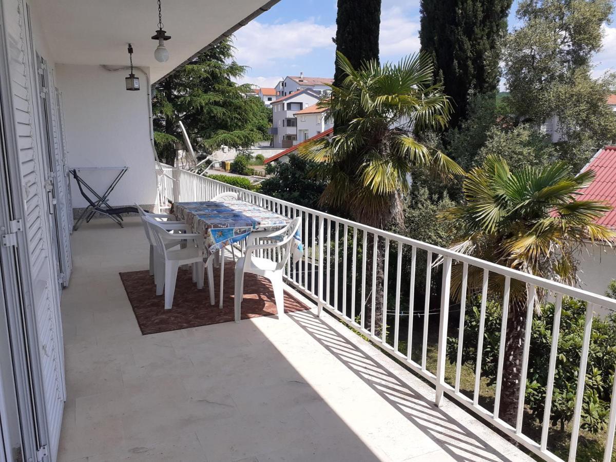 Apartment Simunec Малинска Экстерьер фото