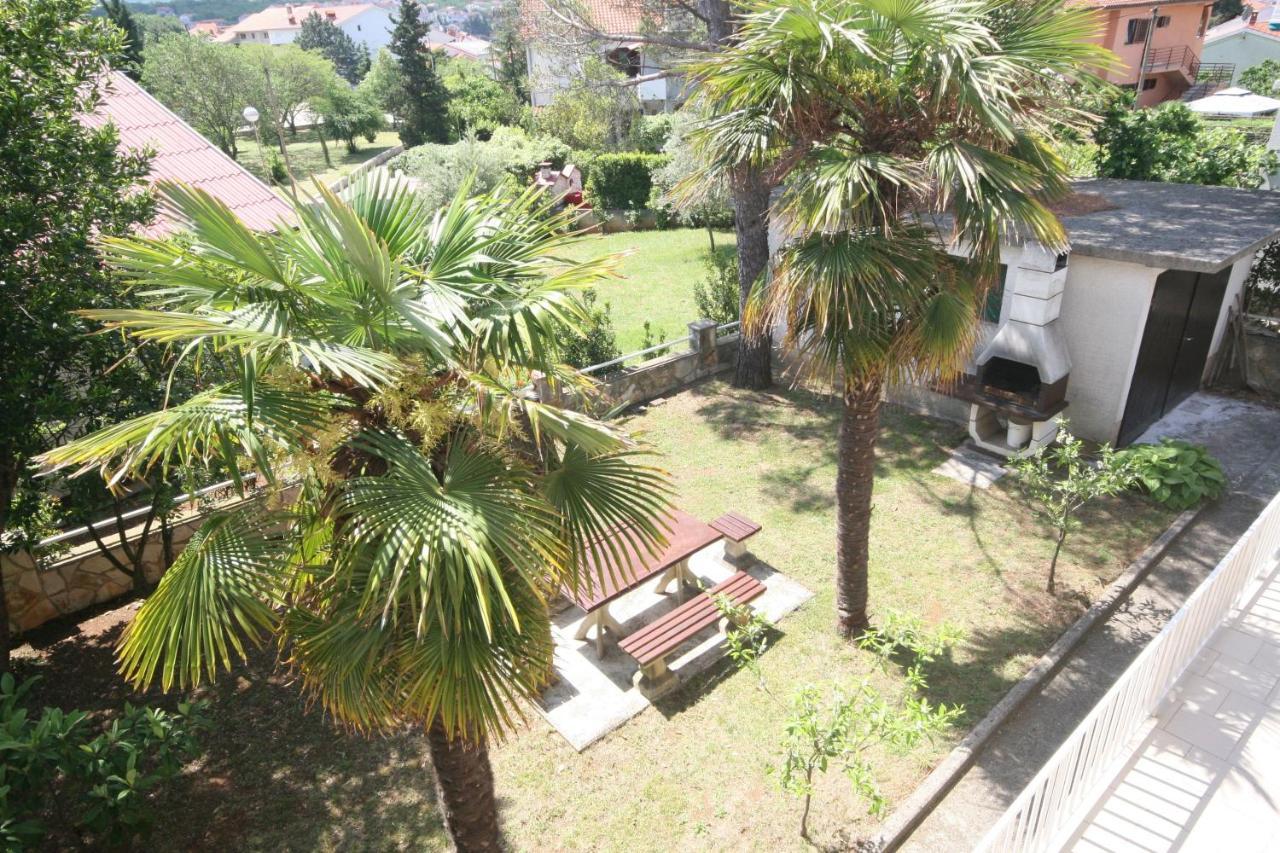 Apartment Simunec Малинска Номер фото