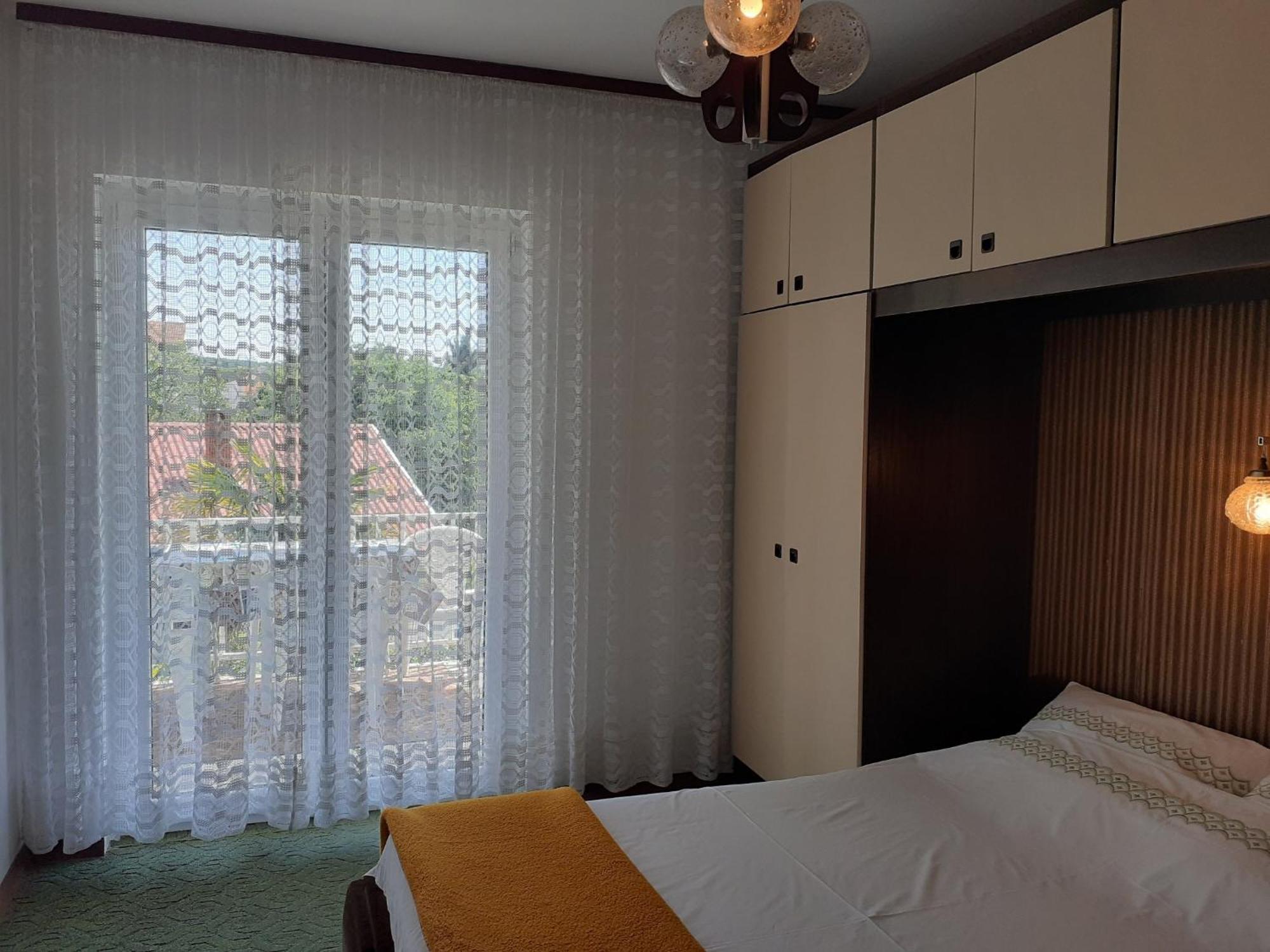 Apartment Simunec Малинска Номер фото