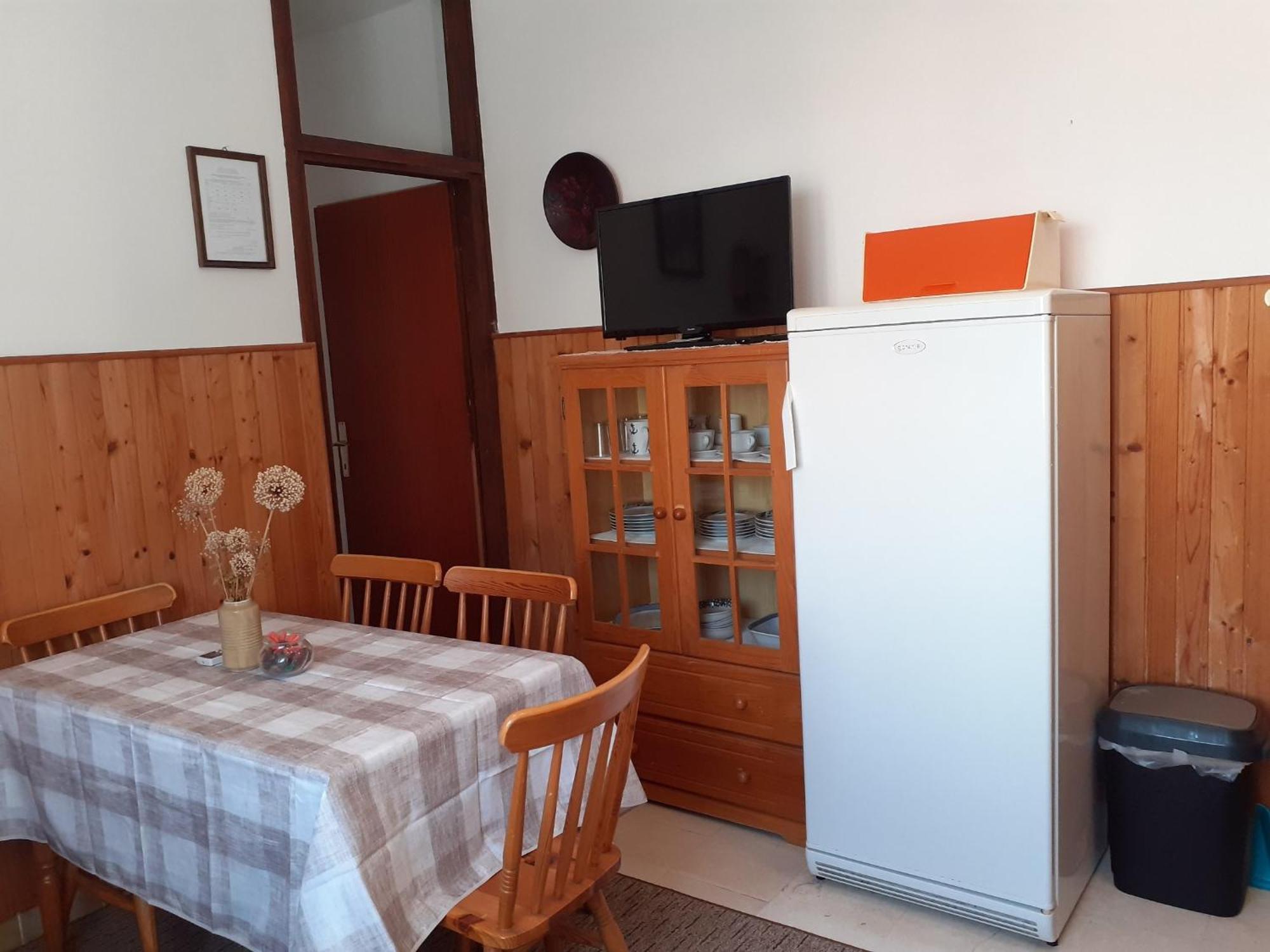 Apartment Simunec Малинска Номер фото