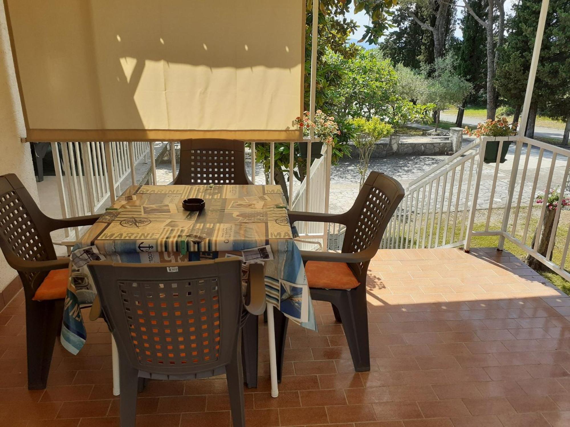 Apartment Simunec Малинска Номер фото