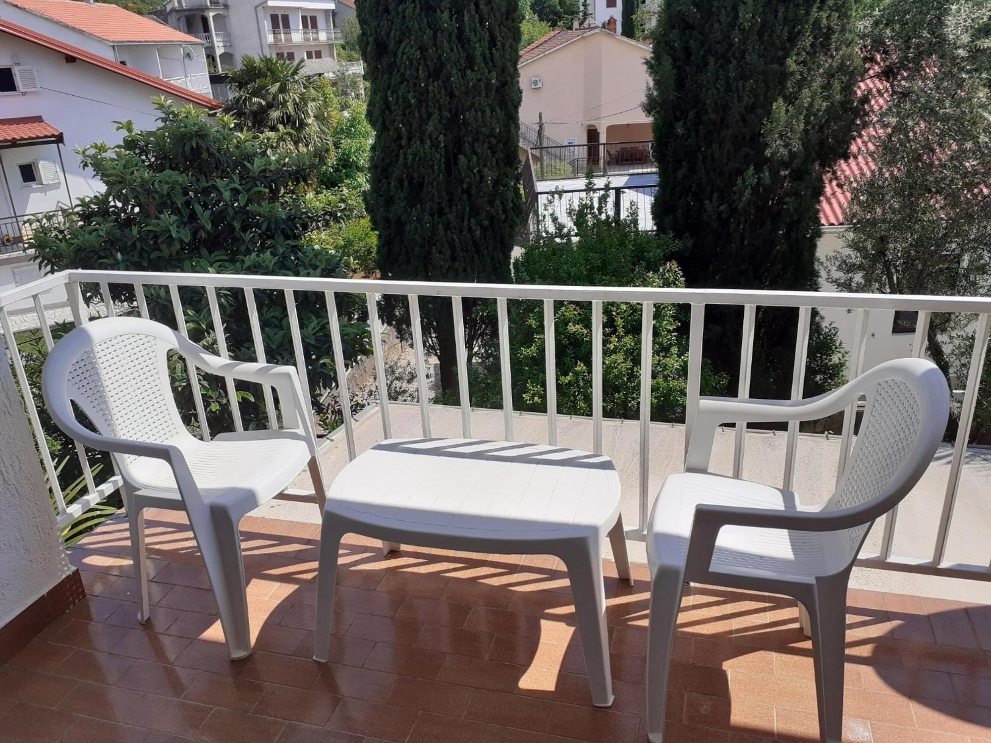 Apartment Simunec Малинска Номер фото