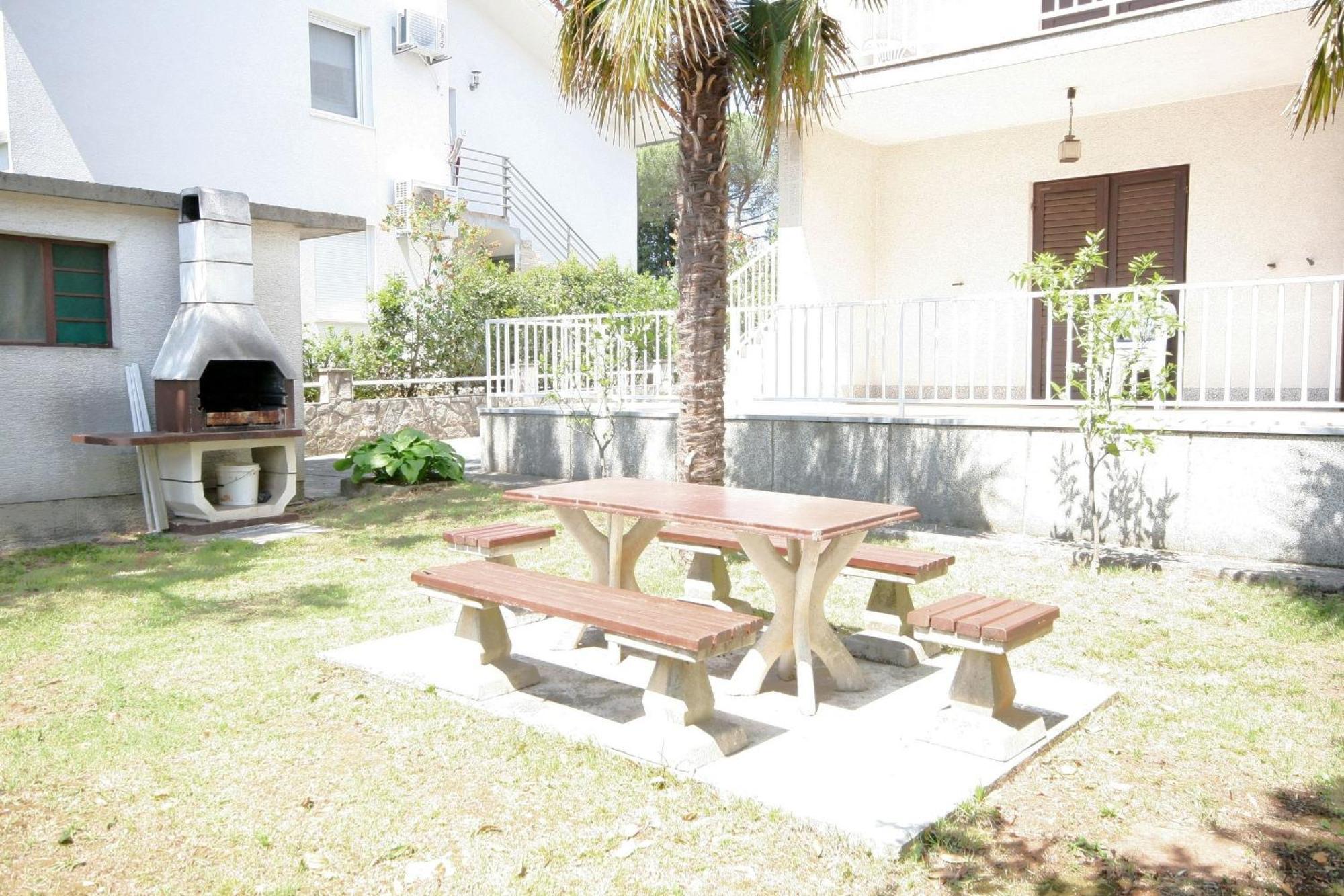 Apartment Simunec Малинска Номер фото